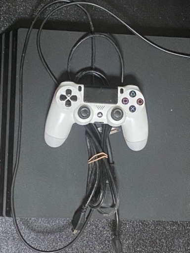 実動品PS4pro ケーブル・箱付き　1TB