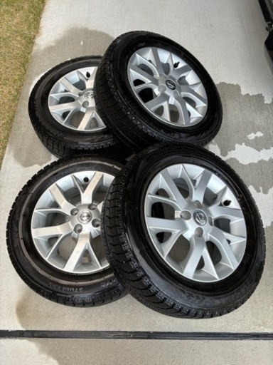 スタッドレスタイヤ　ブリヂストンVRX 185/65R15