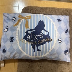 急募！今年中に売りたい！不思議の国のアリス　ふわふわ枕　クッション