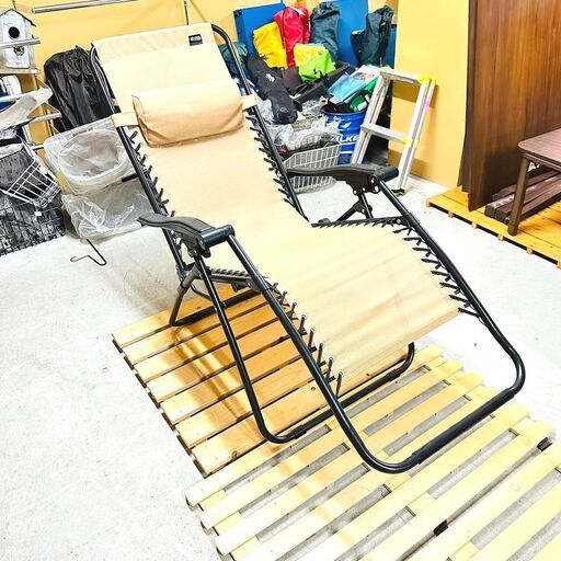 2/22【家具・家電複数購入で割引可】ロゴス/LOGOS リクライナー neos ベージュ アウトドア 折りたたみ 椅子 トレー付き
