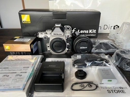【極上】Nikon Df レンズキット《シルバーボディ＋ニコンAF-S NIKKOR 50mm f1.8G》ショット回数5,542