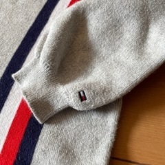 トミーヒルフィガー　TOMMY トップスの画像