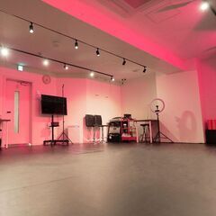 【3大特典】無料体験レッスン・入会金無料・ヨガマットプレゼント中です。池袋のヨガスタジオ「ANY YOGA STUDIO」の画像