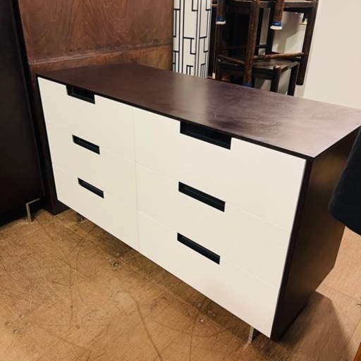 《売約済》IDC大塚家具（IDC OTSUKA）カルラ　モダン　収納　インテリア　高級　ローチェスト　チェスト　タンス　洋服　箪笥　衣