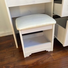 ドレッサー(化粧台)  仙川に取りに来てくれる方限定の画像