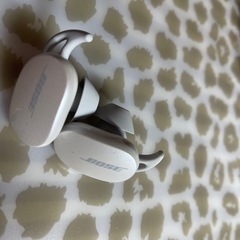 売り切れ　BOSE イヤホン　充電器なしの画像