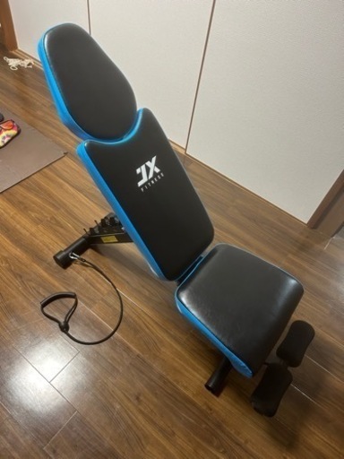 トレーニングマルチベンチ、可変式ダンベル