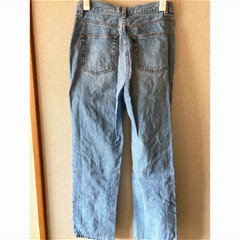 GU ハイウエストストレートジーンズ　ライトブルー　Sの画像