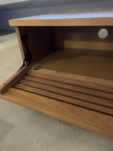 ウニコ　テレビボード　LIJN レイン 