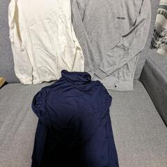 【購入者決まりました】トレーナー タートルネック130cm 3着...