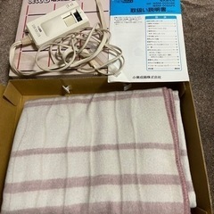 取引中〜《新品未使用》洗える電気敷毛布(小泉成器)