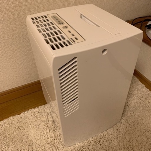 今年購入！早い者勝ち！アイリスオーヤマ除湿機