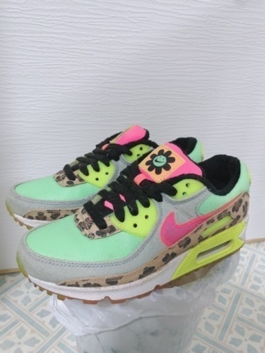 NIKE エアマックス　柄