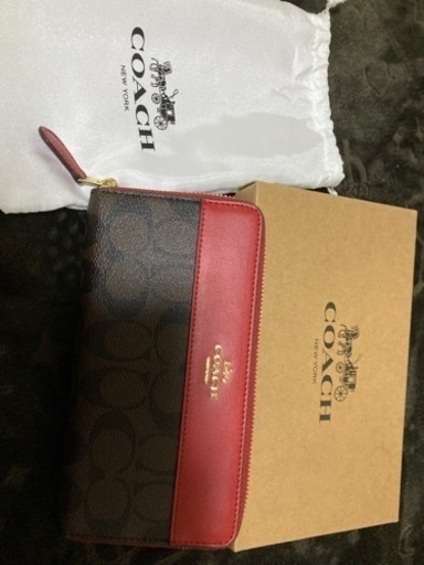 新品未使用！コーチ長財布　coach レッド　シグネチャー