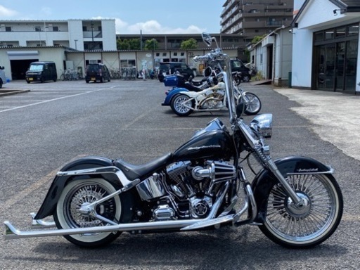 ハーレーダビッドソン　ヘリテイジ　FLSTC