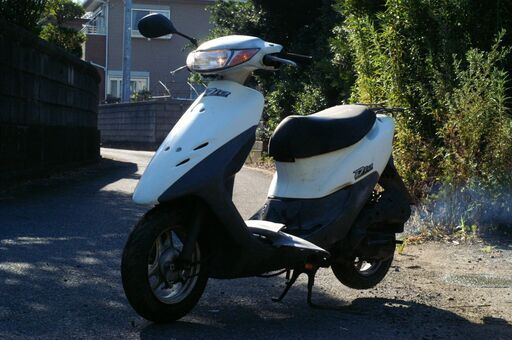 ②ライブディオ 3.7万円 AF34 エンジン始動 ヘルメット付 普通に乗れます オイルは足すだ