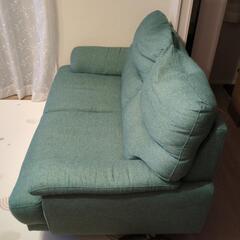 二人掛け用ソファーの画像