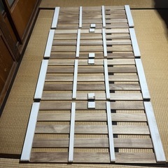 お譲り先決定　【引き取りのみ】すのこマット　すのこベッド　折りたたみ　湿気対策にの画像