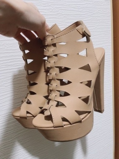あみあみ　ヒールサンダル