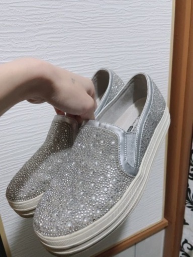 スケッチャーズ　キラキラスリッポン　代理品