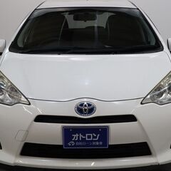【燃費の良い車！！】　デザインが良く人気の車です。の画像