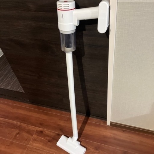 お値下げ‼️早い者勝ち。コードレス掃除機