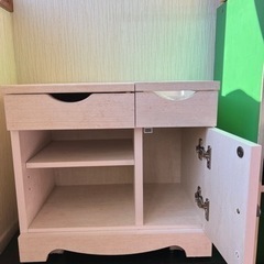 メイク時のドレッサーの画像