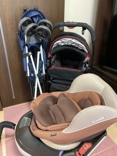 チャイルドシート、A型ベビーカー、バギーの３点セット