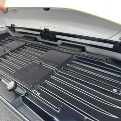 THULE　スーリールーフボックス　ルーフキャリア　の画像