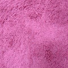 正方形のラグ。目立った汚れはありません。の画像