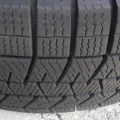 送料無料。溝あり22年23年製国産ダンロップ155/65R14スタッドレス4本 タイヤ代工賃全部込み！155／65R14 ダンロップ WM03 スタッドレス