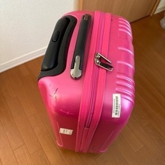 スーツケース　55×36×23センチの画像