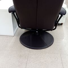 ★ジモティ割あり★  リクライニングチェア 黒  クリーニング済み TJ2992の画像