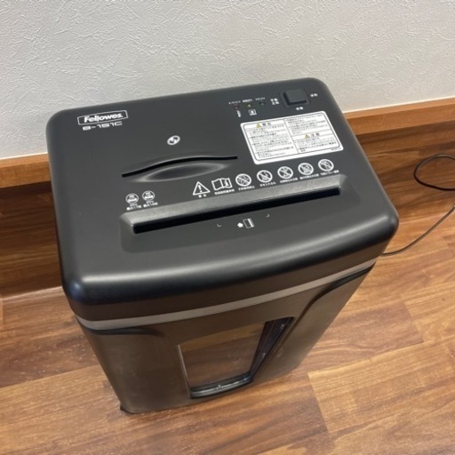 購入者決まりました！シュレッダー　Fellowes 8-151c