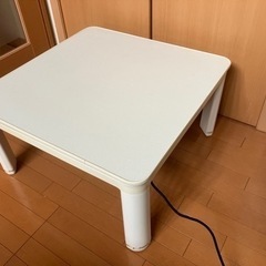 【電気こたつ(白)】500円(山形市)
