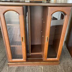 【売れました】倉庫から出てきた書棚！2個セット！バラバラで使えるし重ねても使えます！2個セットで1000円の画像