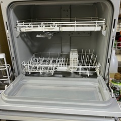 パナソニック 食器洗い乾燥機   NP-TH1-C 分岐水栓付きの画像