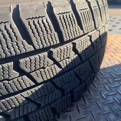 205/60R16インチスタッドレスタイヤの画像