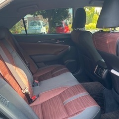 トヨタクラウンハイブリッドアスリートS、AWS210、2500CCの画像