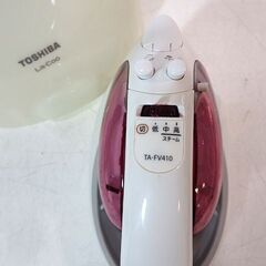 新札幌 TOSHIBA  コードレススチームアイロン  LA－COO TA-FV410/NO 2149の画像