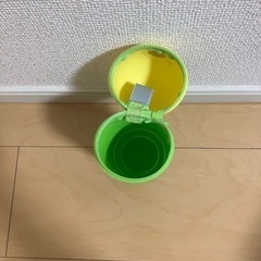 インコの筆箱の画像
