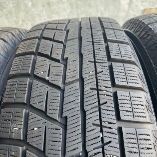 極上タイヤ　YOKOHAMA ヨコハマ　IG60 215/60R16 スタッドレス　タイヤ　2019年製　16インチ