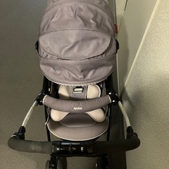 アップリカ　ベビーカーA型　両対面　ラクーナクッションの画像