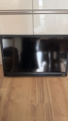 テレビ台付きAQUOSテレビ32インチ