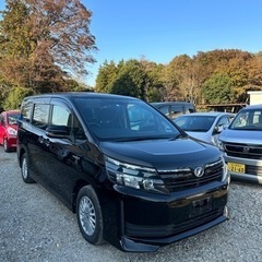 トヨタ ヴォクシー ハイブリッド  平成26年車　61,770km