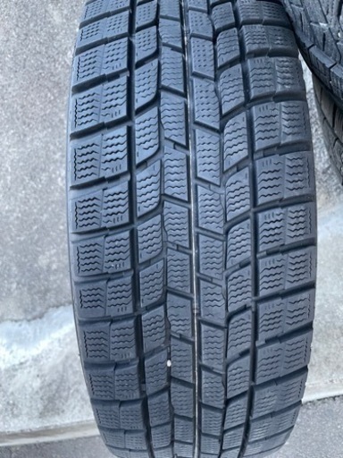 スタッドレスタイヤ4本　2020年製