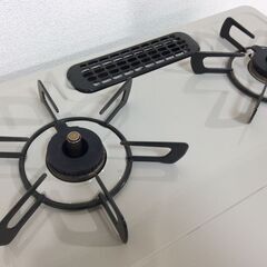 （12/4受渡済）JT7800【RINNAI/リンナイ ガスコンロ LPガス】高年式 2019年製 RTE564BER 家電 キッチン レンジ ガステーブル 右側強火 ホーローの画像