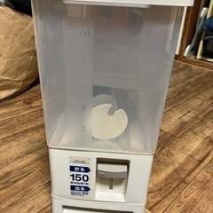 【1/10迄1,000円】ニトリ・計量米びつ12kgタイプ