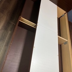 シングルのベッドフレーム(収納付き)の画像