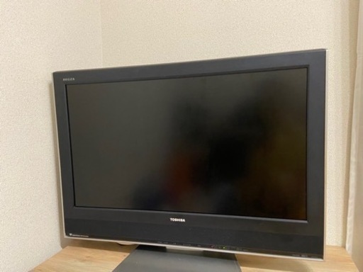 TOSHIBA 32型　HDD内蔵テレビ